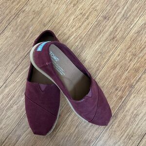 TOMS Women's Deep Red Flats